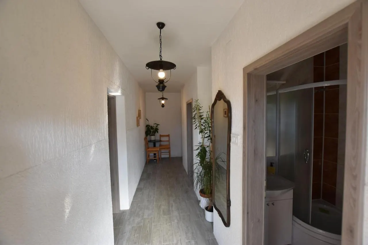 Apartments Frkovic Ledenice