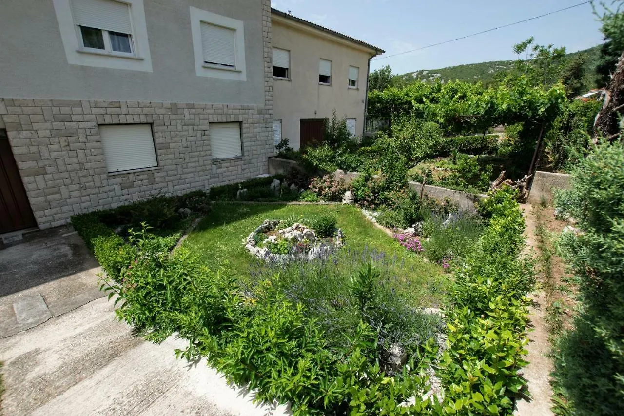 Apartments Frkovic Ledenice