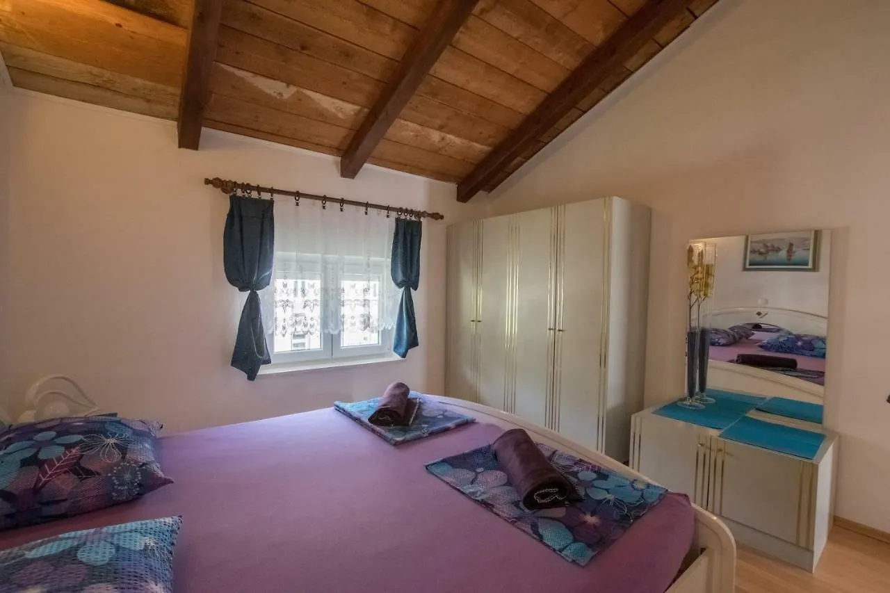 Apartments Frkovic Ledenice クロアチア