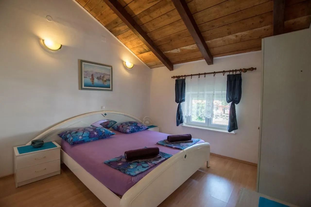 Apartments Frkovic Ledenice クロアチア
